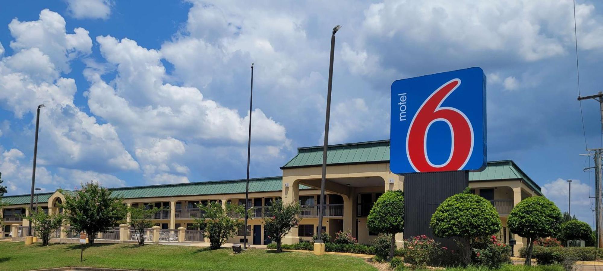 Motel 6 Jackson MS - Southwest Exterior foto